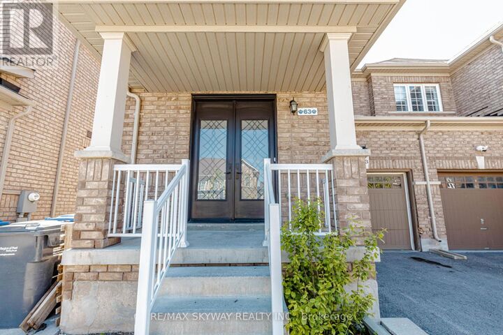 Property Photo: 63 Vezna Crescent ON L6X 5K5