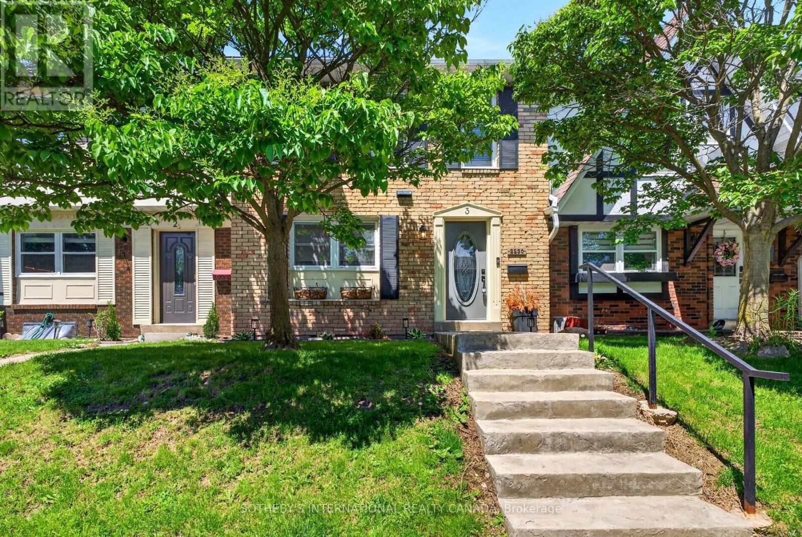 Property Photo: 2230 Upper Middle Road 3 ON L7P 2Z9