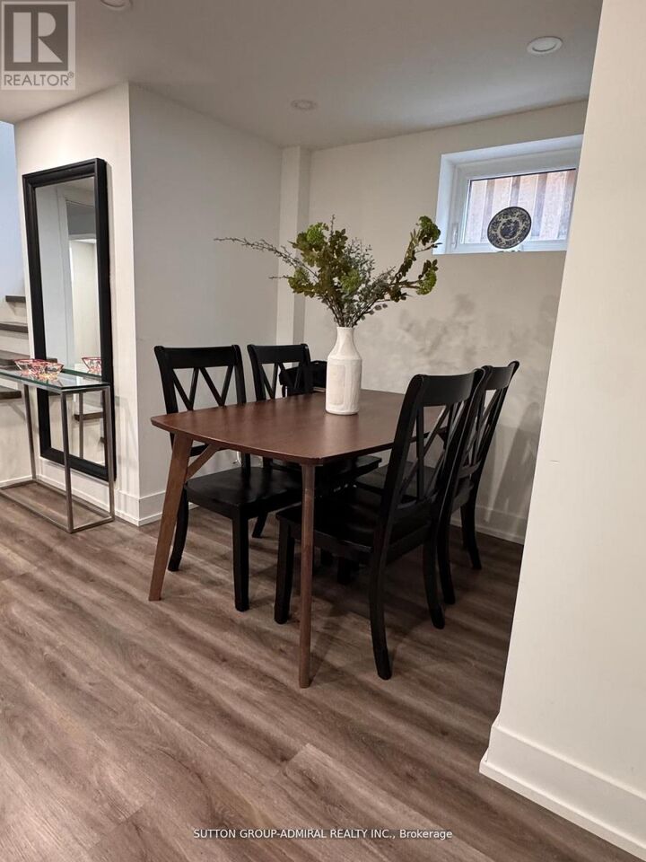 Property Photo: 6 Frankfort Avenue Lower ON M6L 2Y2
