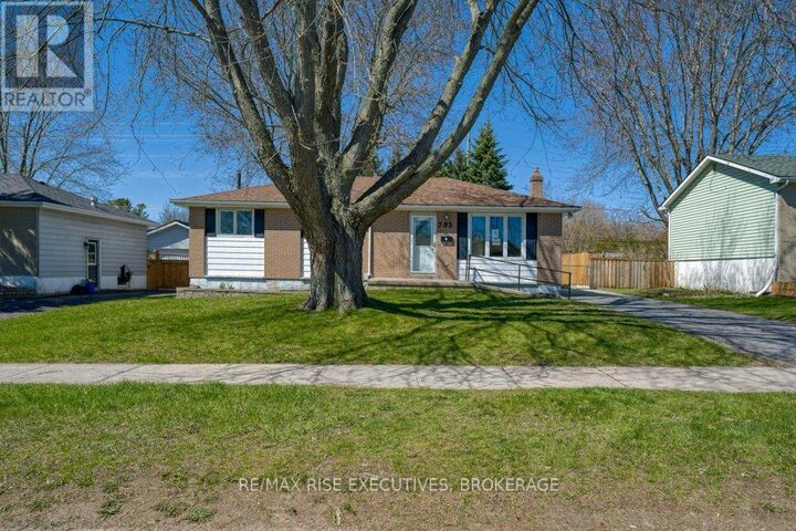 Property Photo:  795 Aylmer Crescent 2  ON K7M 6E5 