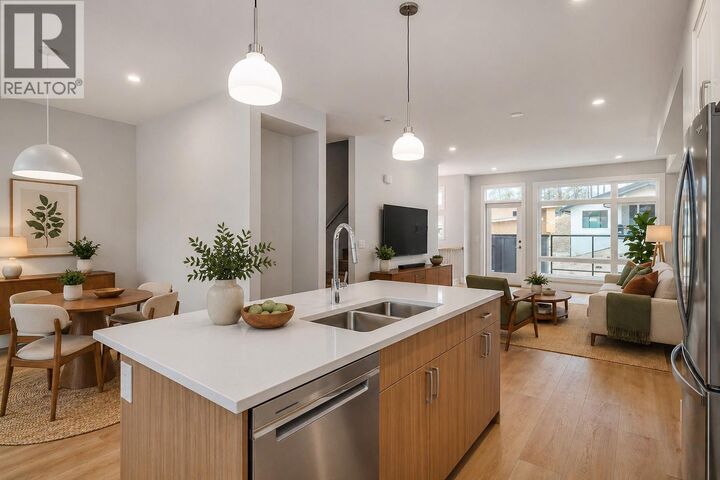 Property Photo: 3425 Hilltown Drive 5 BC V1V 2B5
