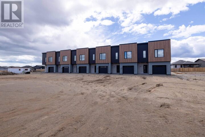 Property Photo: 832 Weiler Blvd ON P7C 0A7