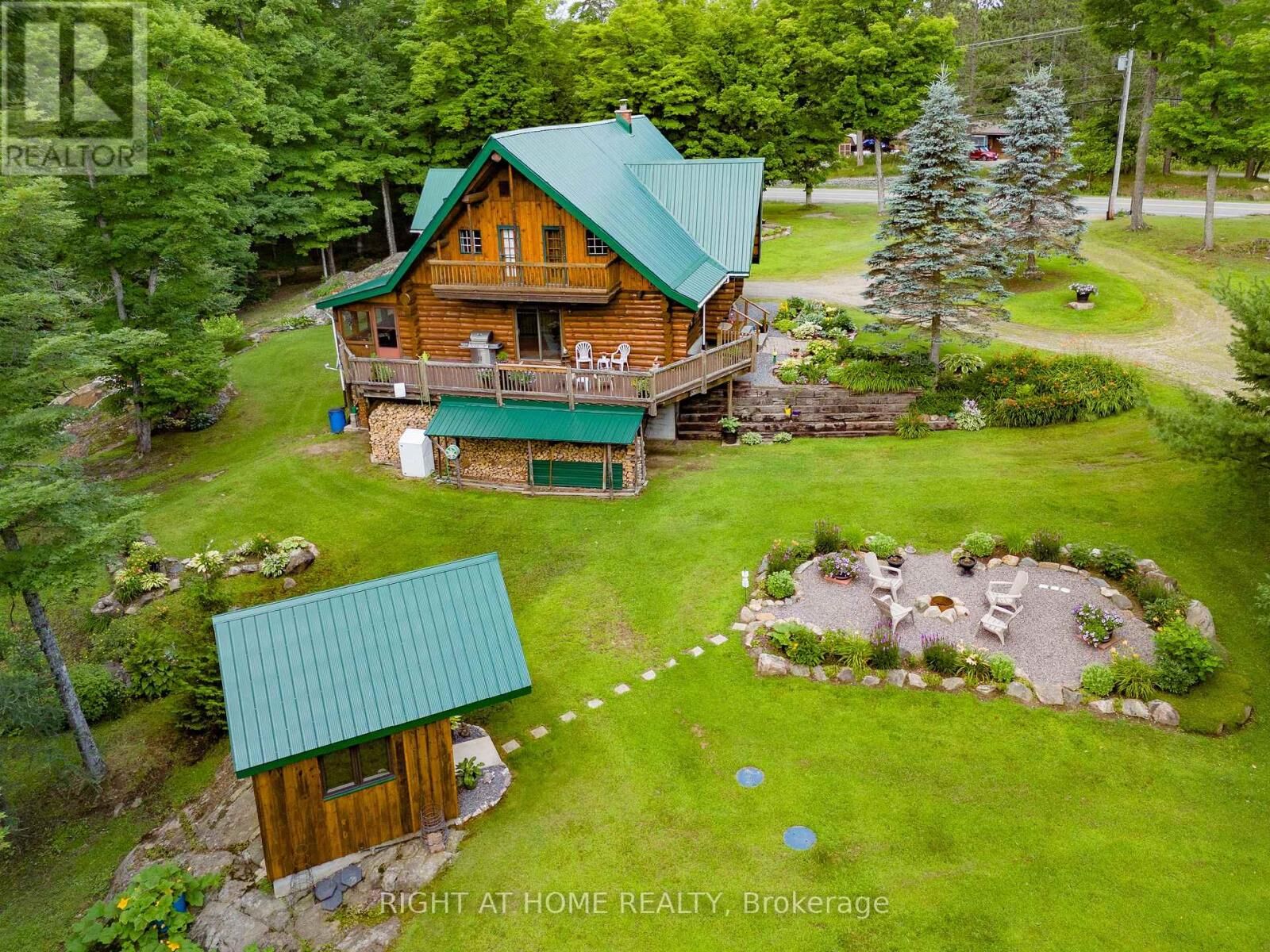 Property Photo:  1696 Highway 118 East  ON P1L 1X1 