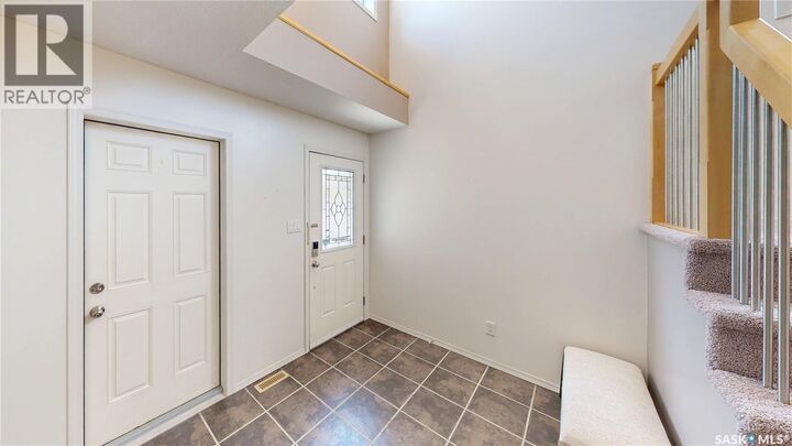 Property Photo: 7058 Wascana Cove Drive SK S4V 3E9