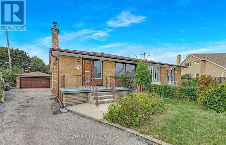 Property Photo:  79 Combermere Drive  ON M3A 2W4 