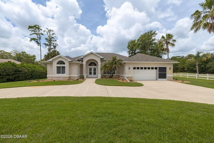Property Photo:  100 Paradise Valley Court  FL 32114 