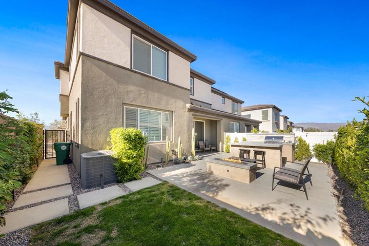 Property Photo:  76273 Cornell Way  CA 92211 