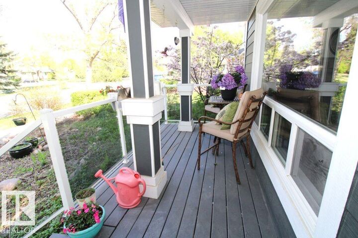 Property Photo:  7715 84 Avenue NW  AB T6C 1C3 