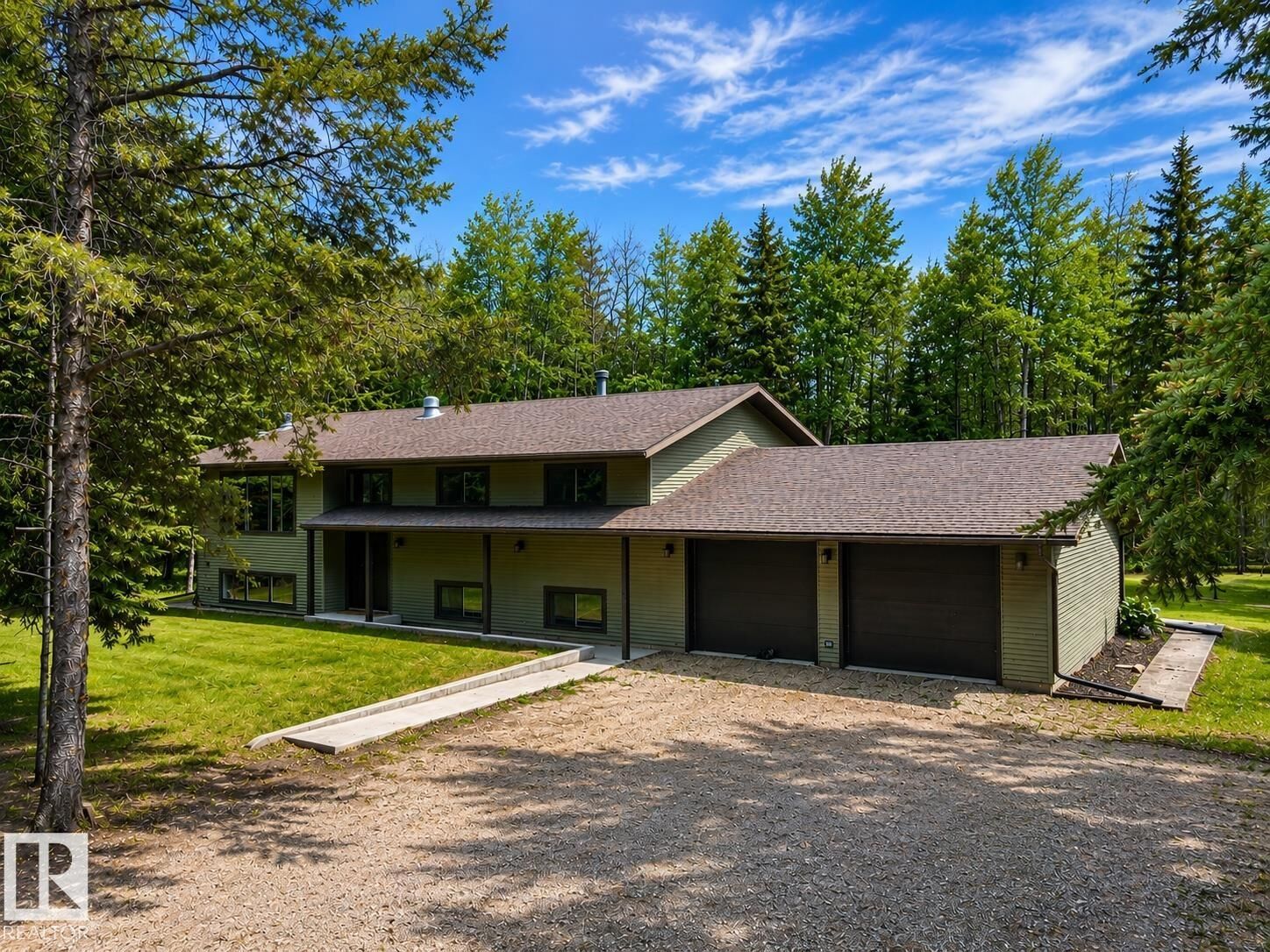 Photo de la propriété:  1, 49321 Range Road 72  AB T7A 2A2 