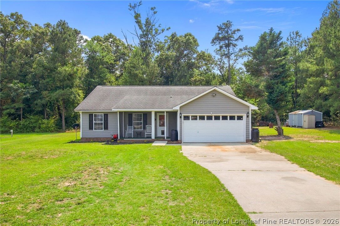 Property Photo: 203 Drew Street NC 28376