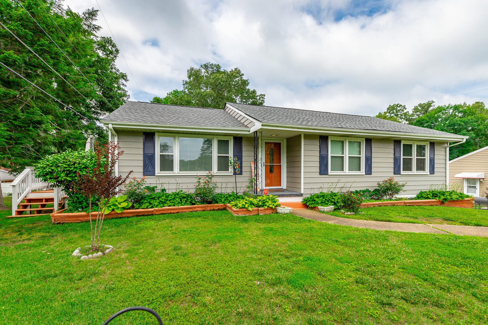 Property Photo: 3830 Pin Oak Terrace TN 37411