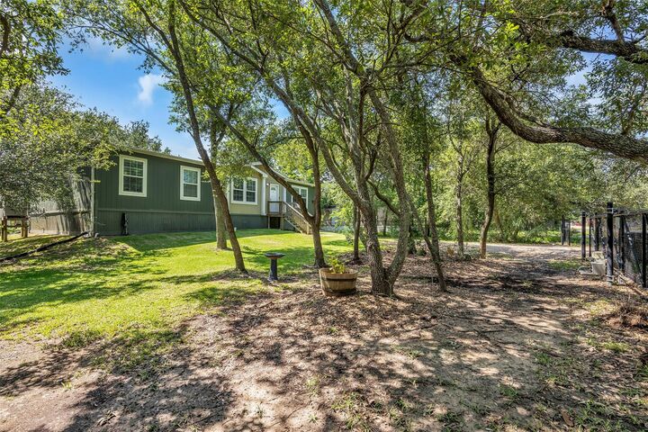 Property Photo: 734 13th Street TX 77539