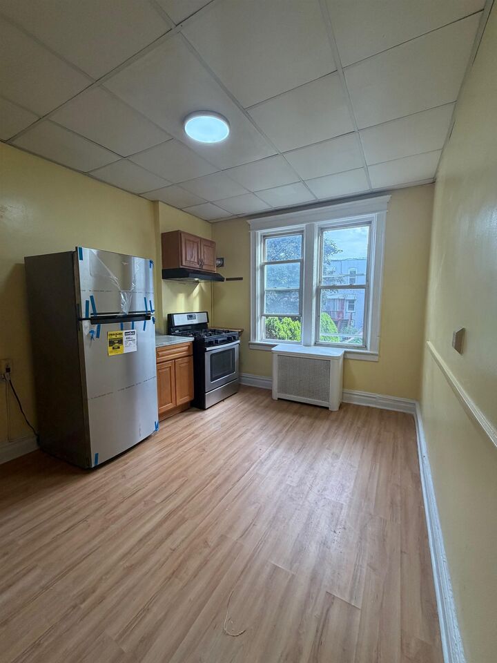 Property Photo:  141 67th St 1  NJ 07093 