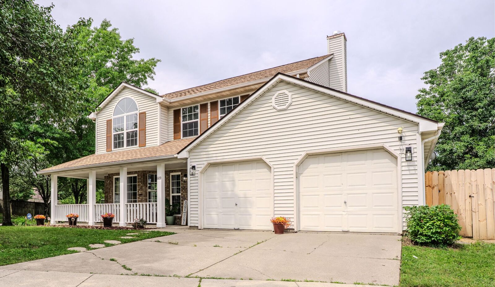 Property Photo:  1109 Narrow Lane  KY 40517 