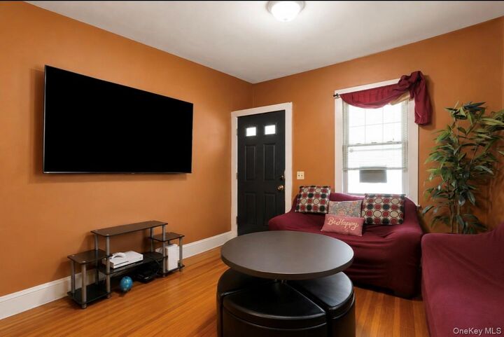 Property Photo:  91 Clove Avenue  NY 10927 