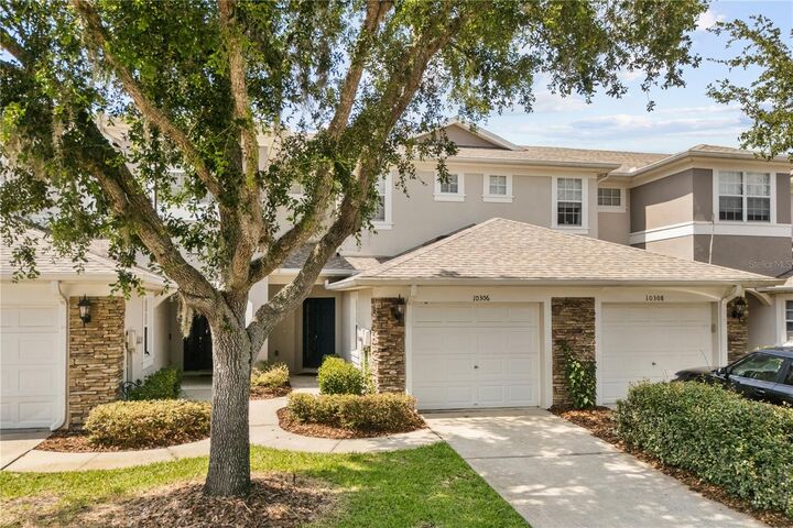Property Photo:  10306 Stone Moss Avenue  FL 33647 