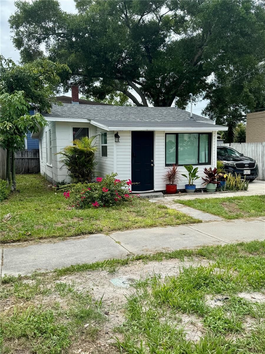 Property Photo:  602 S Prospect Avenue  FL 33756 