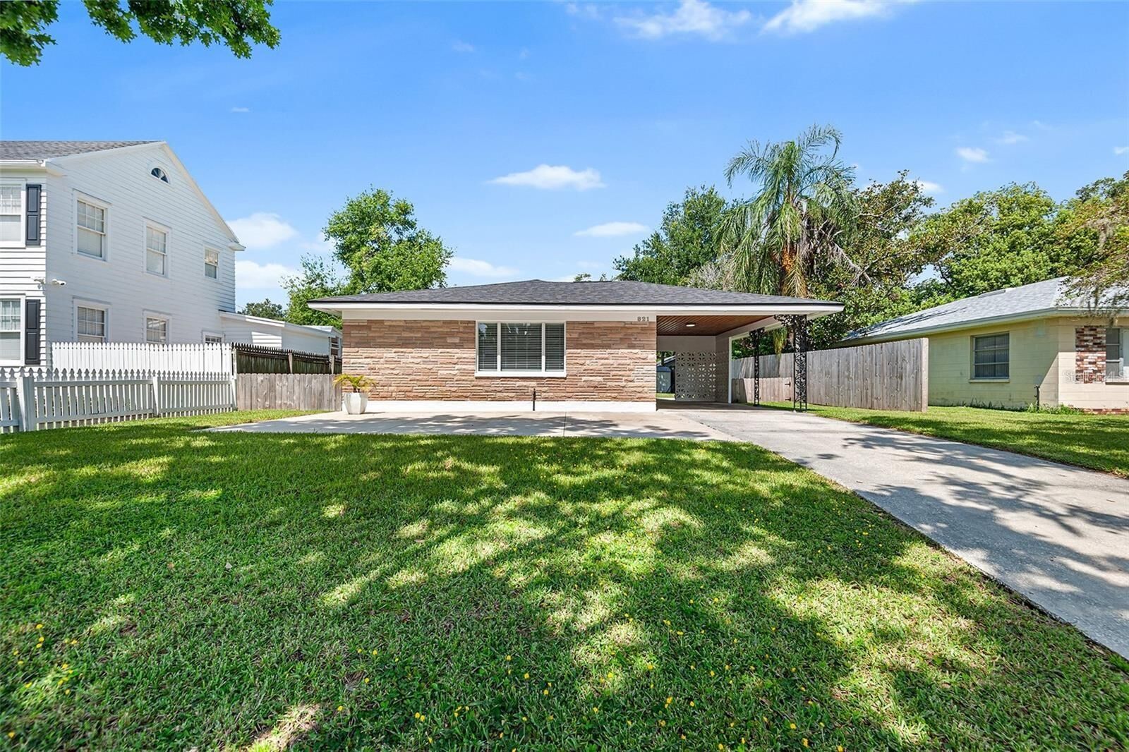 Property Photo:  821 Hollingsworth Road  FL 33801 