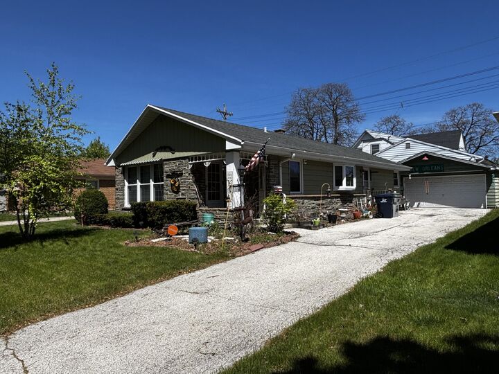 Property Photo:  3716 N 77th St  WI 53222 