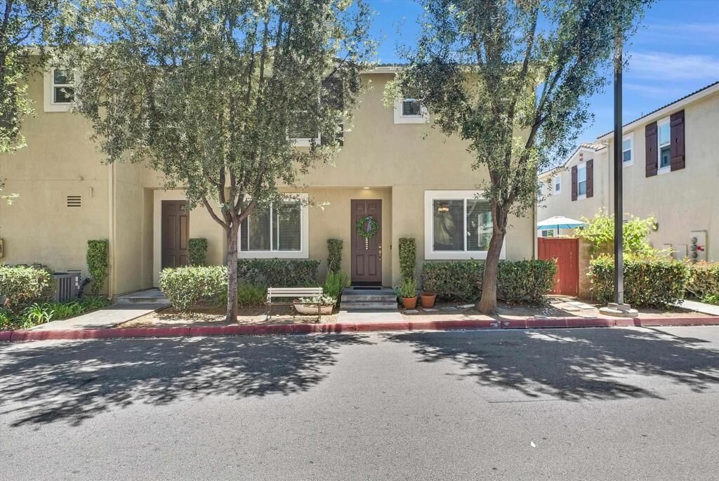 Property Photo: 27571 Darrington Avenue 2 CA 92562