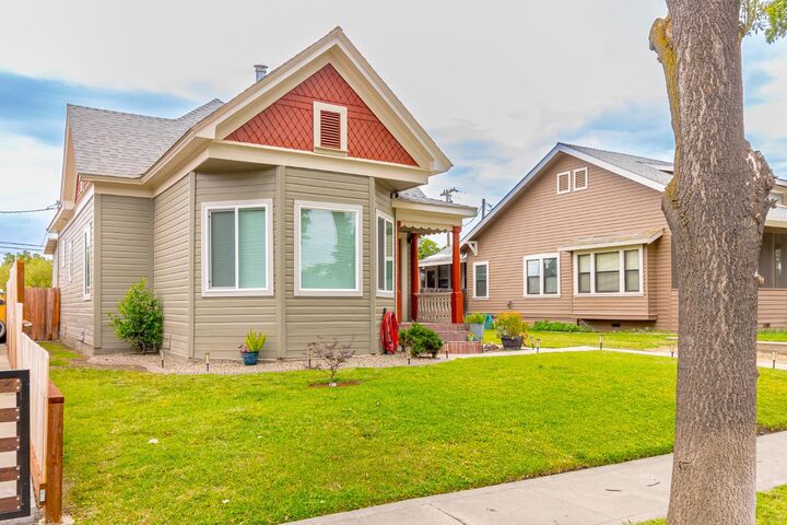 Property Photo: 1042 R Street CA 95360