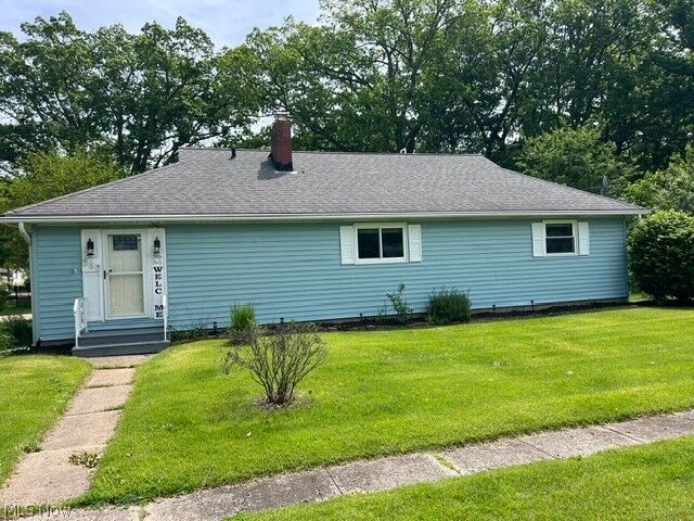 Property Photo:  717 Hazelwood Drive  OH 44089 
