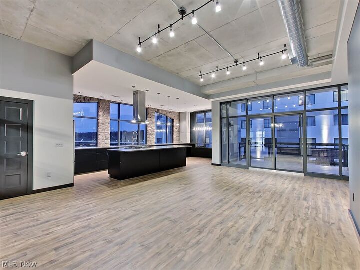 Property Photo:  21 Furnace Street 804  OH 44308 