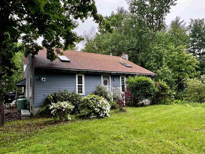 Property Photo:  6 Davis Drive  NH 03225 