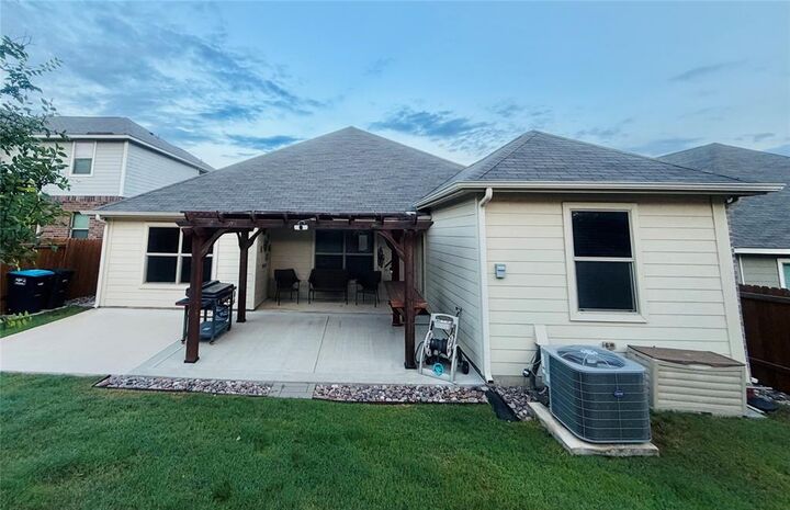 Property Photo:  217 Bearman Drive  TX 76120 
