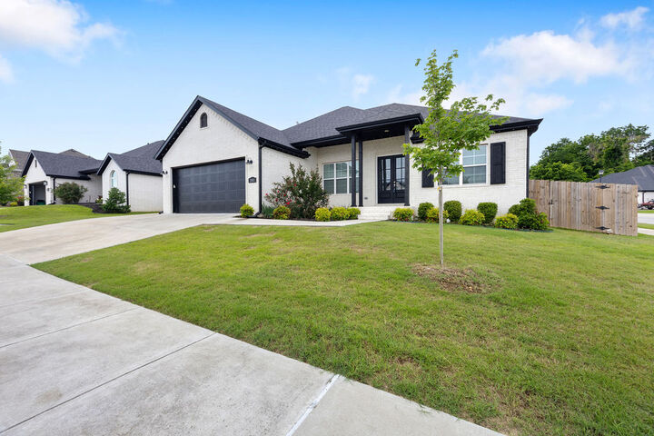 Property Photo:  2881 E Bitterroot Street  AR 72701 