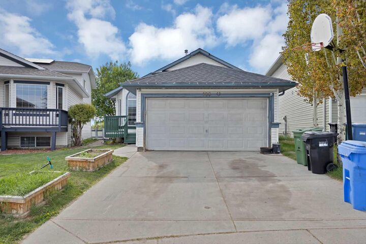Property Photo: 100 San Diego Green NE AB T1Y 7C5