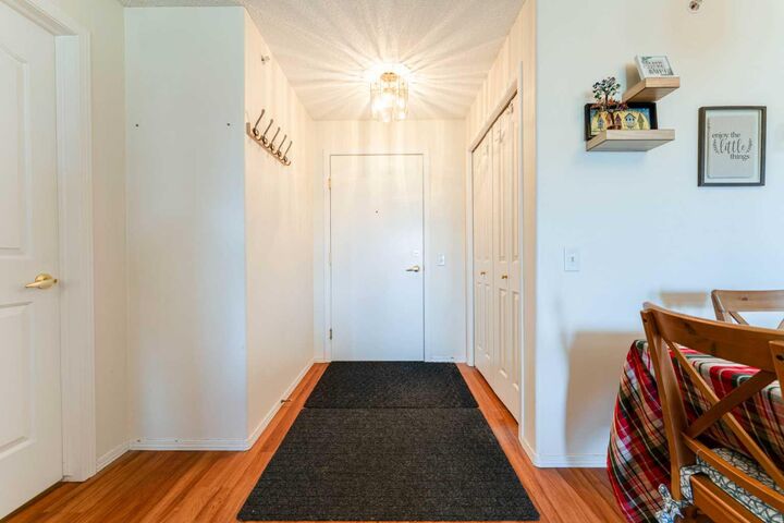 Property Photo:  5000 Somervale Court SW 415  AB T2Y 4M1 