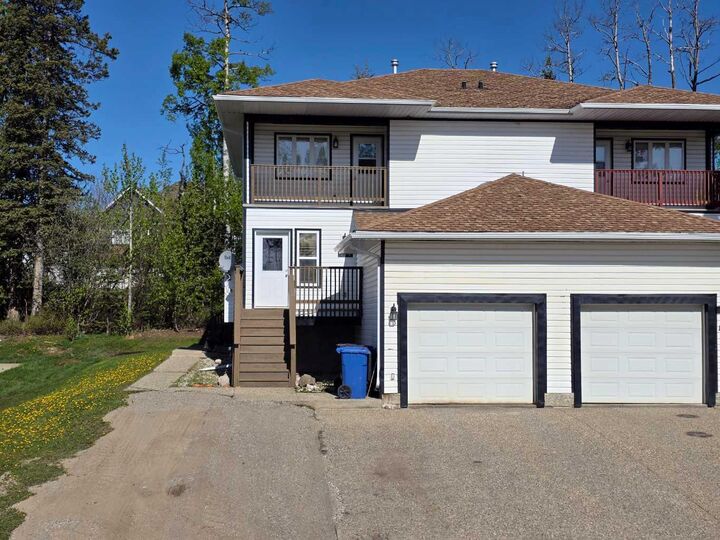 114 Moberly Road — photo 1