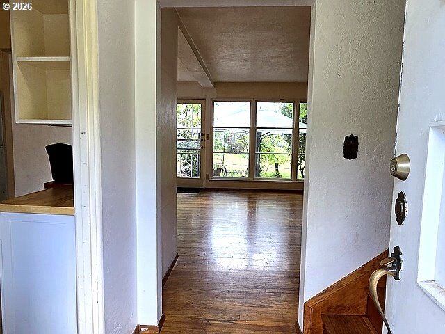 Property Photo:  1708 NE 67th Ave  OR 97213 