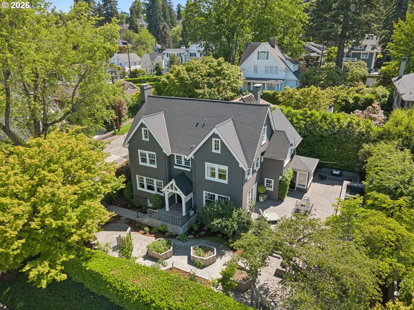 Property Photo: 1808 SW Laurel St OR 97201