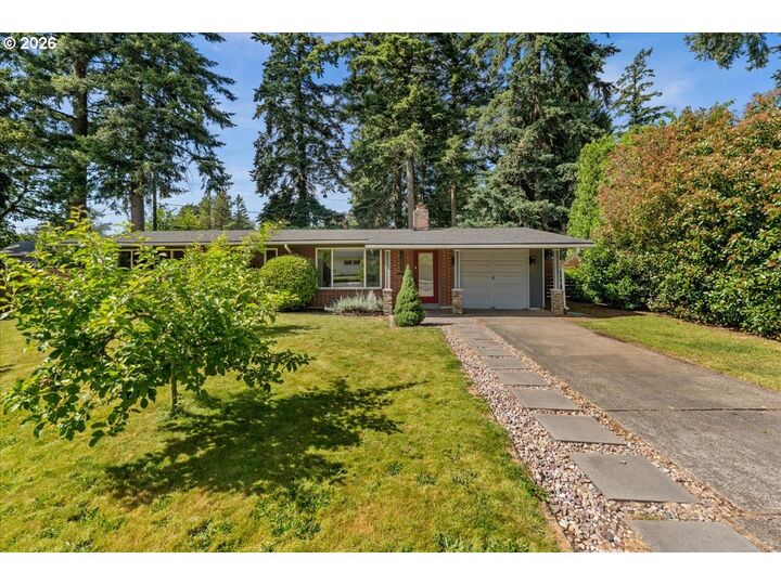 Property Photo:  13015 NE Weidler St  OR 97230 