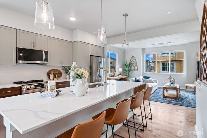 Property Photo:  14424  Madison Way B3  WA 98087 