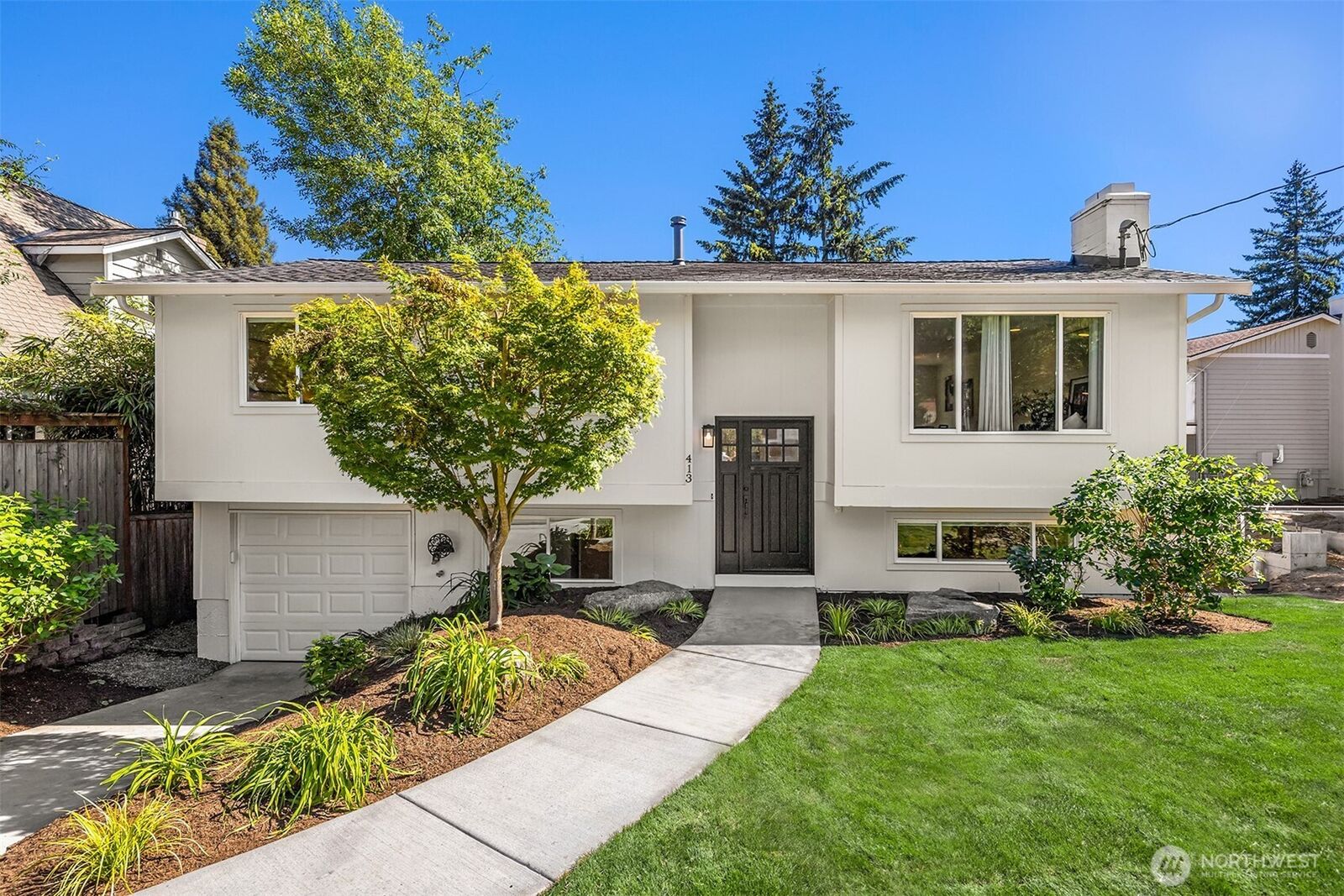 Property Photo:  413  9th Avenue  WA 98033 