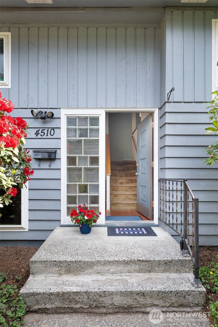 Property Photo: 4510 237th Place SW WA 98043