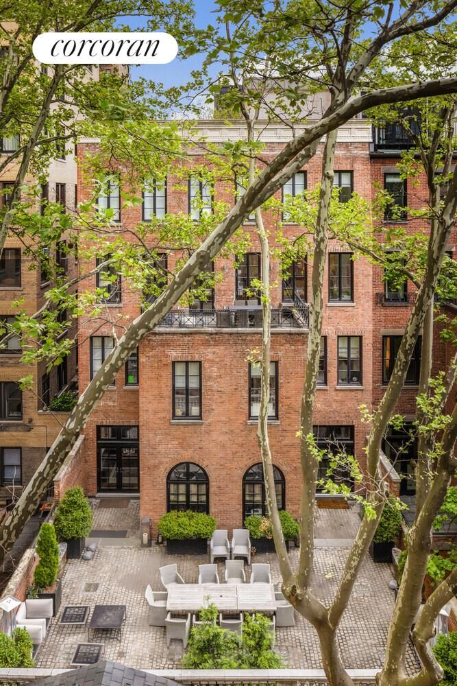 Property Photo:  4 E 93rd Street  NY 10128 