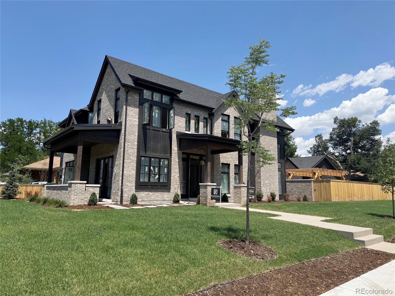 Property Photo: 3303 E Asbury Avenue CO 80210