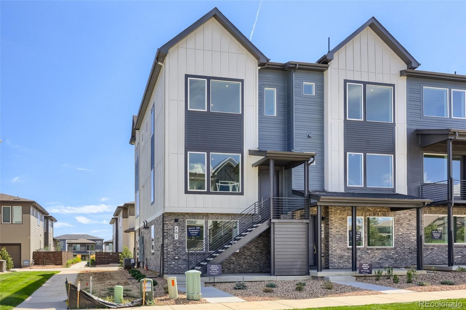 Property Photo:  701 Skyhook Street  CO 80516 
