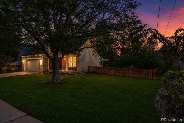 Property Photo:  880 Parthenon Court  CO 80026 