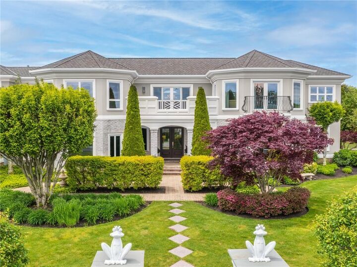 Property Photo:  126 Cliff Drive  RI 02882 
