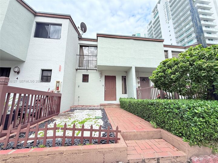 Property Photo: 1901 NW S River Dr 5A FL 33125