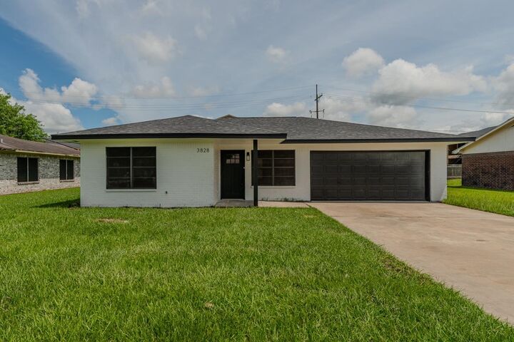 Property Photo:  3828 Anderson Villa  TX 77630 