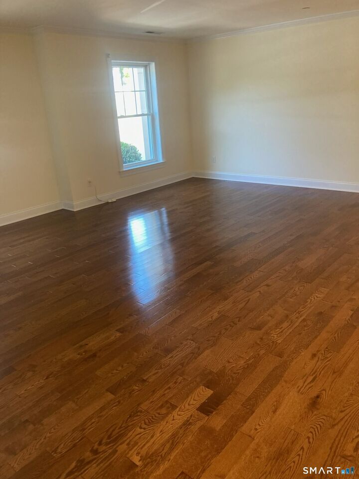 Property Photo:  2 Island Hill Avenue 1  CT 06887 