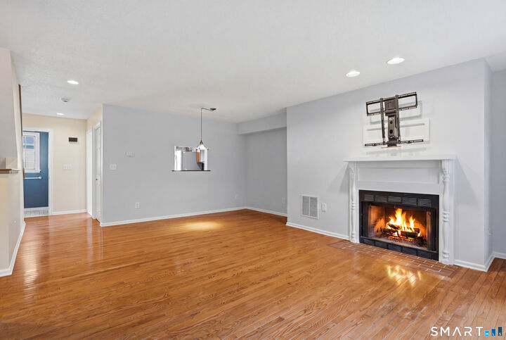 Property Photo: 403 Holly Hill Drive 403 CT 06067