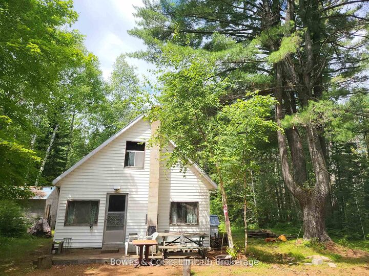 Property Photo: 24 Robinson Road ON K0L 2S0