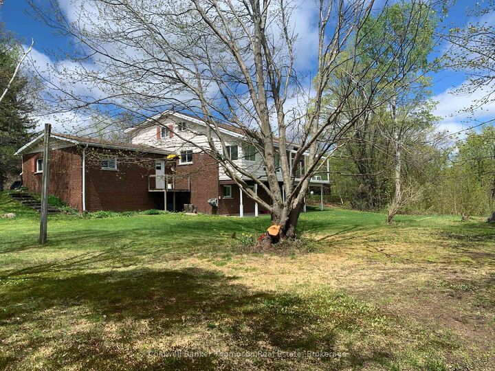 Property Photo: 79 Oakridge Drive ON P0A 1Z0